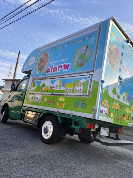 2025.11／キッチンカーラッピング